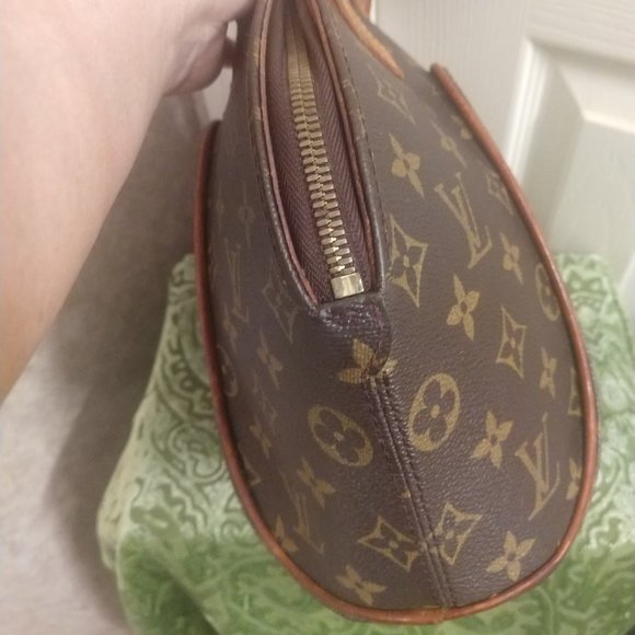 Louis Vuitton Ellipse PM Monogram - Picture 6 of 14